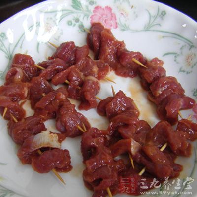 腌好後的肉串串