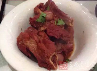 准備所需的香菇適量