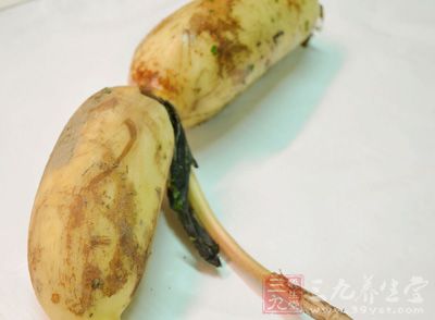 材料:藕250克,糖50克,醋20克 材料:藕250克,糖50克,醋20克