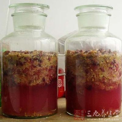 灌裝好後，放入低溫避光處保存