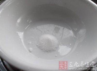 內脂放到容器中