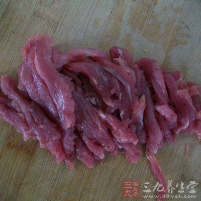 豬裡脊肉片片切絲