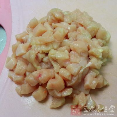 雞肉洗淨切丁