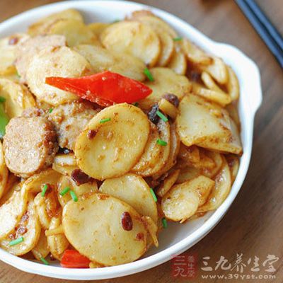 最後放年糕炒勻，豆豉年糕即可出鍋