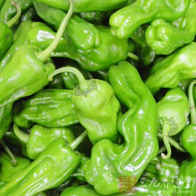 准備好適量的青椒