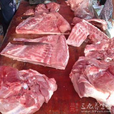 排骨250g，豆渣50g，豆汁80g ，時令蔬菜適量