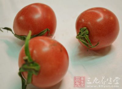 芝麻(黑白無所謂)，黃瓜絲，西紅柿，香菜，肉絲(也可不加)