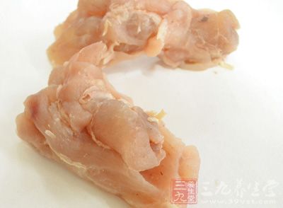 面粉，豬肉(肥)，芹菜，植物油，鹽，味精等調味料