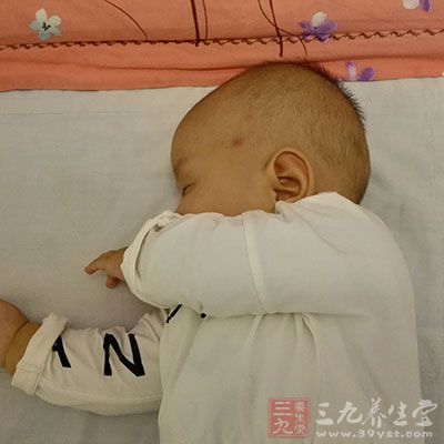 缺硒的新生兒尤其是早產兒可發生溶血性貧血