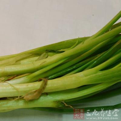 香蔥切成小段