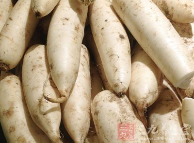 白蘿卜2斤,鹽,糖,米醋,貴州剁辣椒醬,野山椒 白蘿卜2斤,鹽,糖,米醋,貴州剁辣椒醬,野山椒