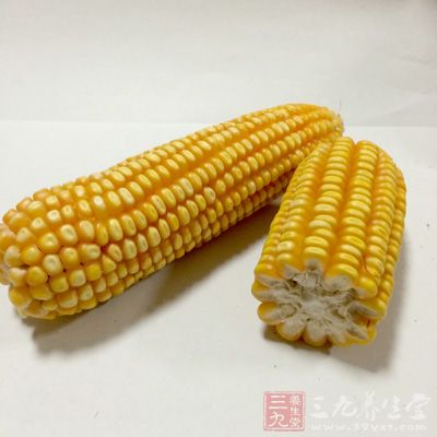 玉米粉300g、面粉200g、雞蛋2個、植物油3茶匙、白糖3茶匙、酵母3g、牛奶適量 玉米粉300g、面粉200g、雞蛋2個、植物油3茶匙、白糖3茶匙、酵母3g、牛奶適量