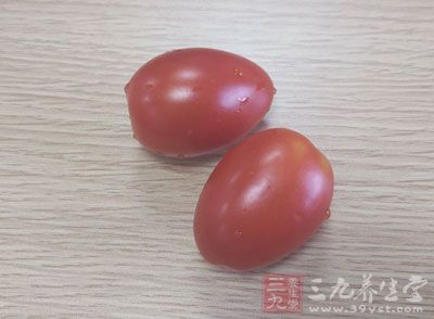 木瓜、葡萄、小番茄、牛奶、江米酒 木瓜、葡萄、小番茄、牛奶、江米酒