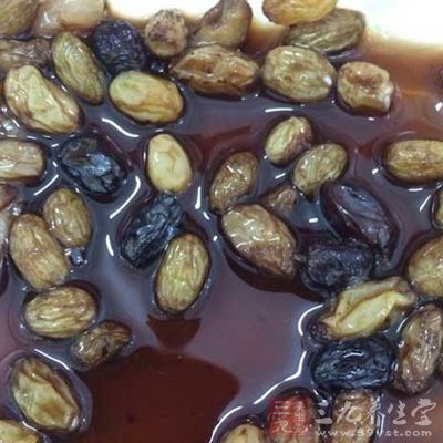泡好後的醋汁不妨倒掉，裡面會有雜質，而且葡萄吸引過多醋汁，也會影響口感和氣味