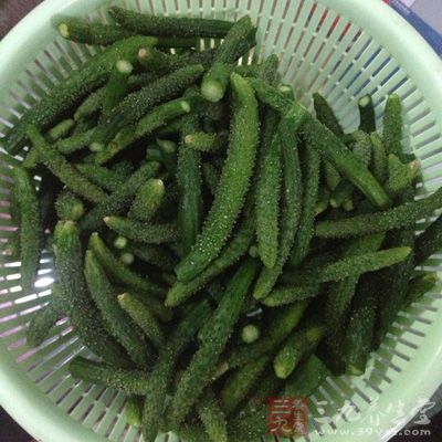 新鮮的黃瓜500克