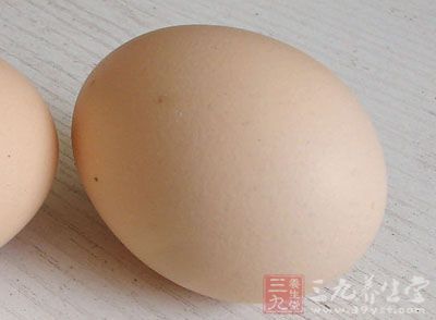 准備好一些雞蛋