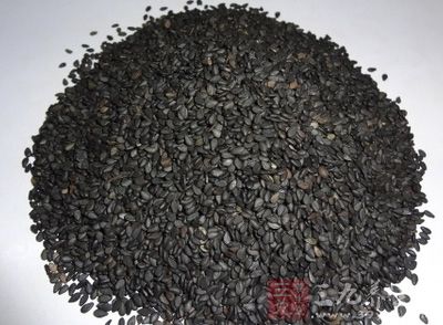 黑芝麻有養血補肝腎作用