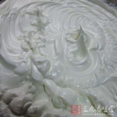 打發完成的鮮奶油