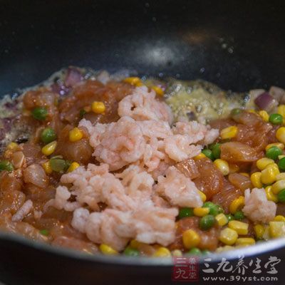 蒜香黃油蝦仁炒飯