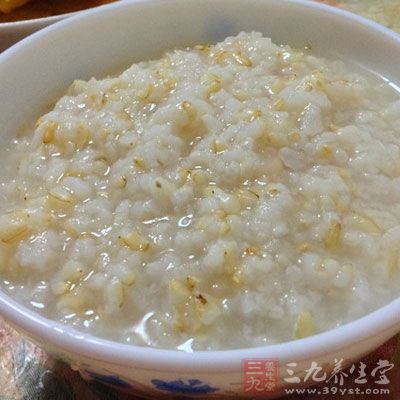 紅薯糙米粥的做法
