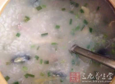 吃的時候根據各人口味，加鹽、白胡椒粉調味