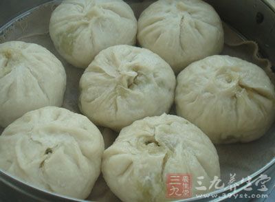 鍋中水開上汽後在蒸15分鐘好了，閉火後，不要馬上揭開鍋蓋，待2-3分鐘後在揭開鍋蓋