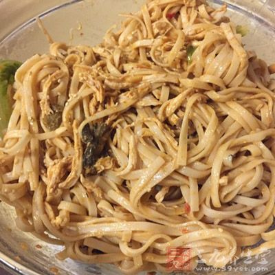 麻醬雞絲涼面