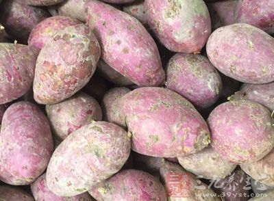 先准備好350克的紅薯 先准備好350克的紅薯