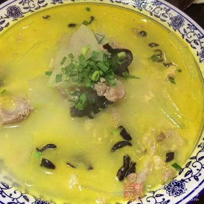 紫椰菜雞肉湯