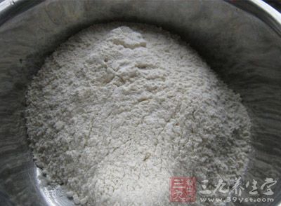 原料：面粉不少於500克