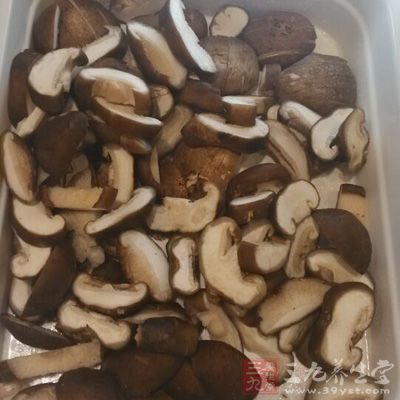 准備好香菇適量