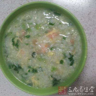 最後加入牛肉粉調味 最後加入牛肉粉調味