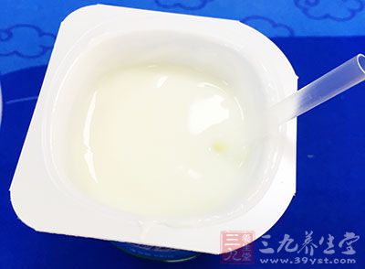 酸奶布丁的鈣質來自奶制品,而且是最好吸收的 酸奶布丁的鈣質來自奶制品,而且是最好吸收的
