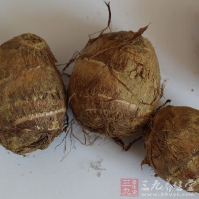 芋頭半顆，香菇，蝦米，花肉