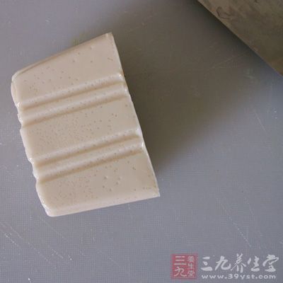 需要將豆腐切成片 需要將豆腐切成片
