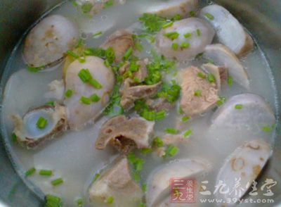 排骨，小芋頭，姜，鹽，蔥花