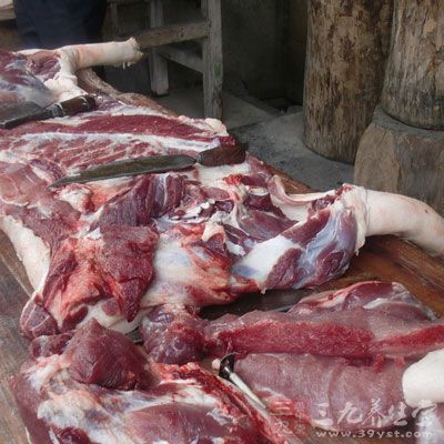 豬肉性平味甘，有潤腸胃、生津液、補腎氣、解熱毒的功效
