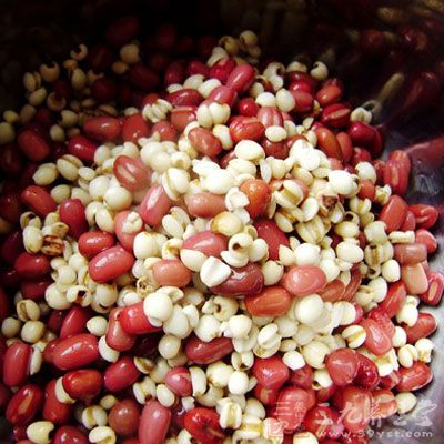 紅豆、薏米都是排毒聖品，赤小豆味甘、酸，性平、無毒