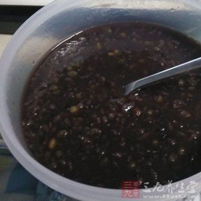 准備好所需的食材 准備好所需的食材