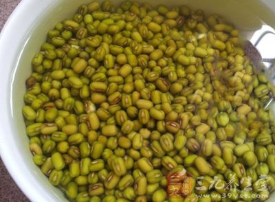 綠豆用水泡四個小時