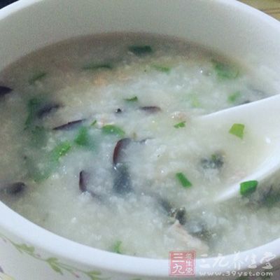 米洗好，放入砂鍋
