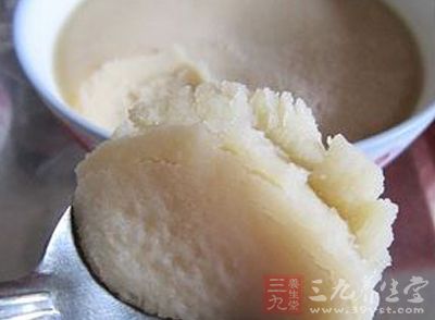 鍋中放入豬油加熱