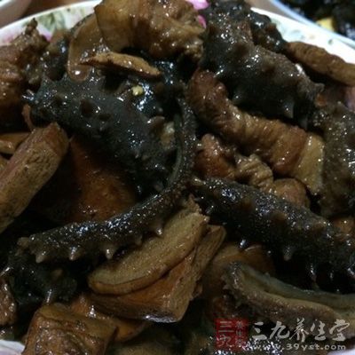 海刺參體內含有50多種對人體有益的營養成分