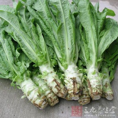 含有維生素C、維生素A、維生素E、維生素B1，都有營養頭發之功效