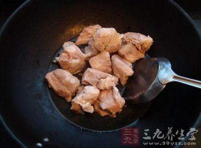 食用時如果覺得口味太清淡,可再加些鹽、胡椒粉和香油增添口感 食用時如果覺得口味太清淡,可再加些鹽、胡椒粉和香油增添口感