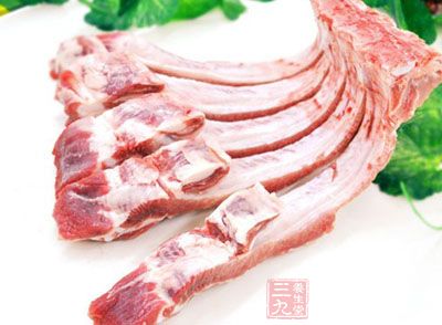 原料：大排骨500克，鮮蘑菇湯100克