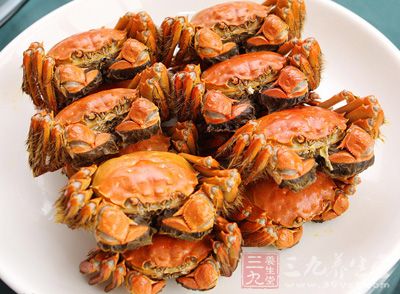 龍蝦卻沒有大閘蟹那樣的多汁蟹黃