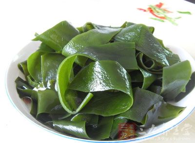 主料：海帶和豆腐適量