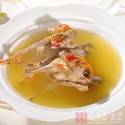 除了孕婦之外,鴿子湯還適合以下人群 除了孕婦之外,鴿子湯還適合以下人群