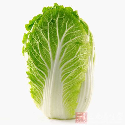 將大白菜包好,斷面向上整齊碼放在非金屬容器內 將大白菜包好,斷面向上整齊碼放在非金屬容器內